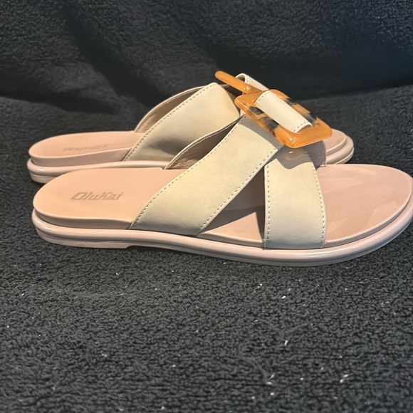 Olukai Waterproof Sandals - Picture 4 of 7